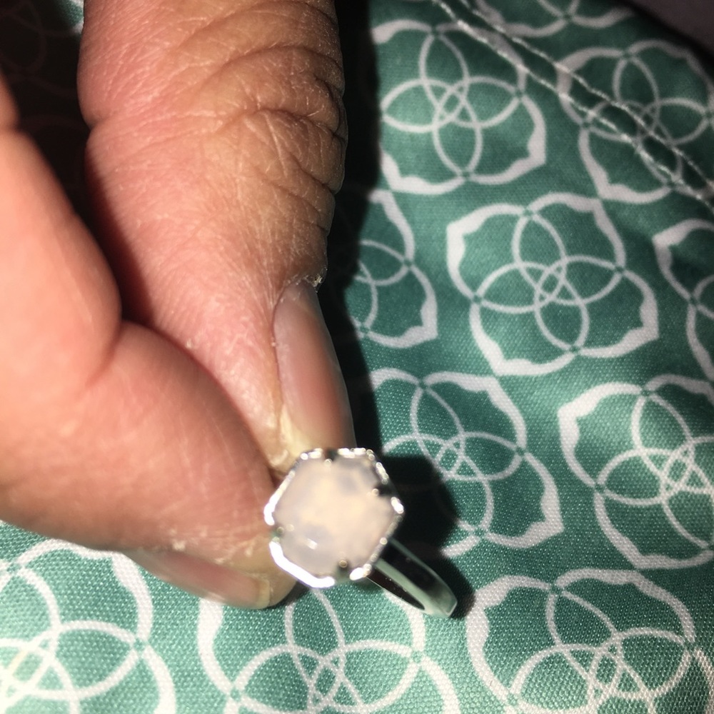Kendra Scott ring - Picture 3 of 5